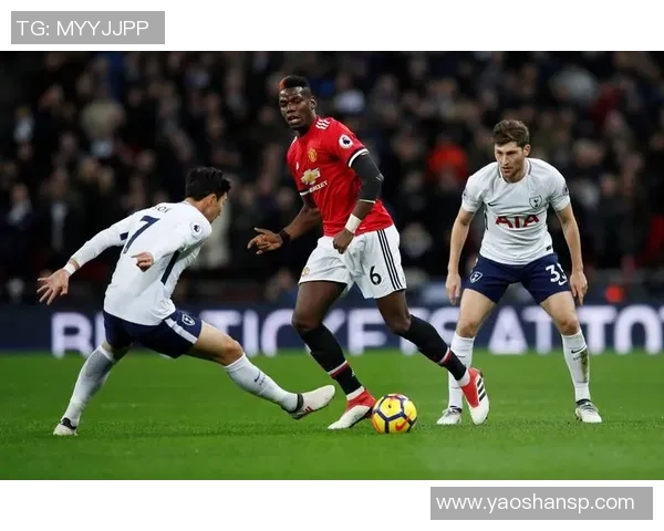 热刺主场迎战曼联激情对决回顾及赛后精彩瞬间分析